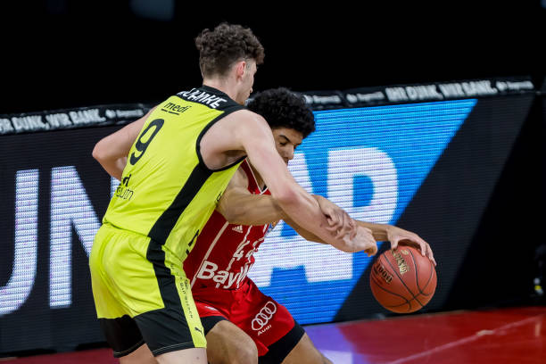 供了一个案 供了一个案