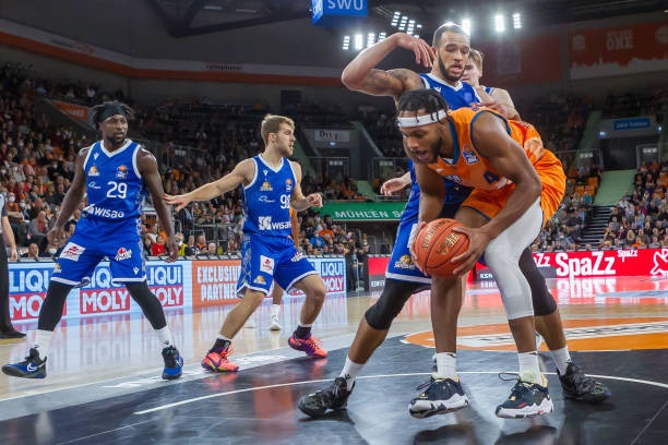 焦点再次被 焦点再次被